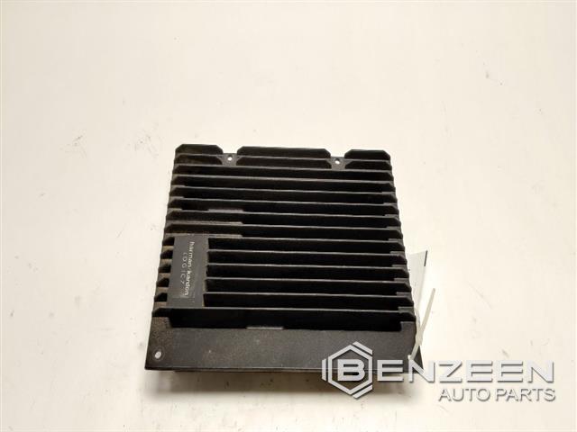 2006 Land Rover Range Rover Radio / Amplifier