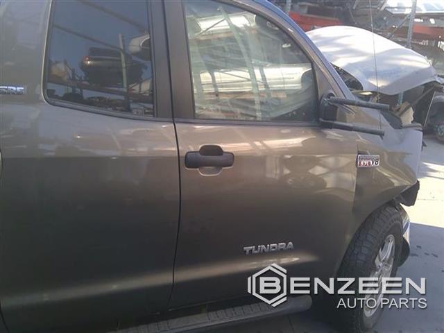 2007 Toyota Tundra Front Door (Right)