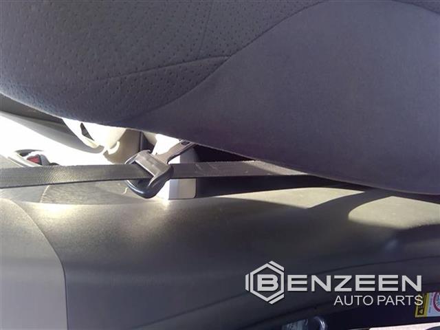 2010 Toyota Prius Front Seat Belt