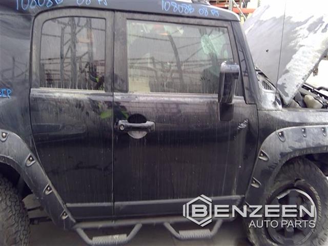 2007 Toyota FJ Cruiser Front Door (Right)