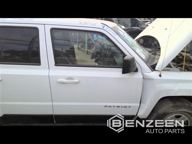 2011 Jeep Patriot Front Door (Right)