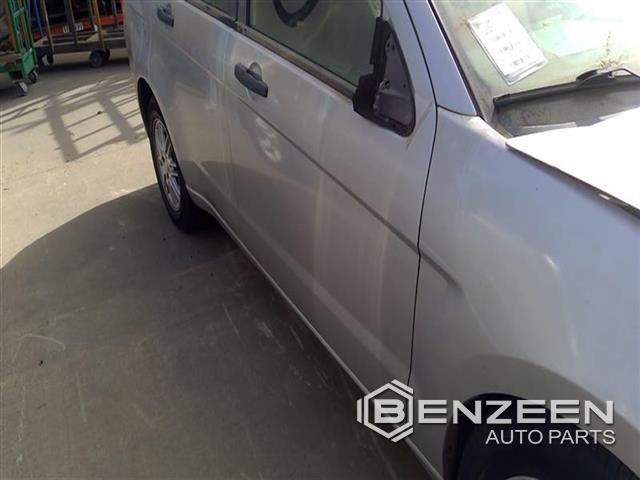 2008 Ford Focus Front Door (Right)