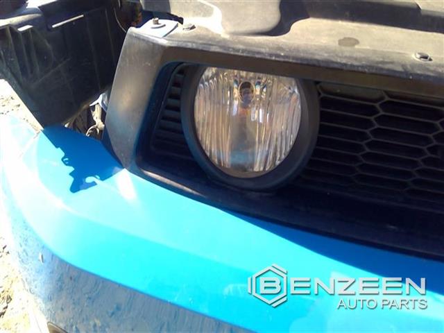 2011 Ford Mustang Front Lamp (Right)