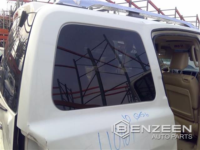 2010 Infiniti QX56 Quarter Glass (Right)