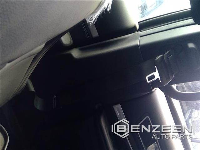 2018 FORD Explorer Front Seat Belt