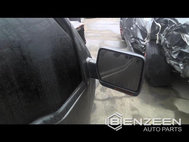 2004 Ford F-150 New Side View Mirror (Right)