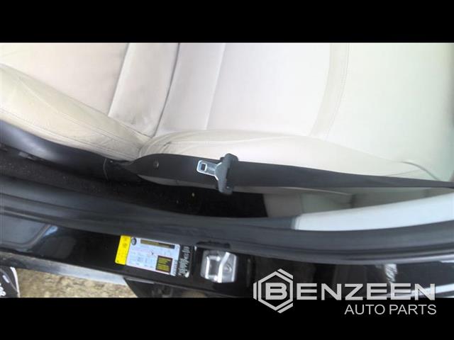 2011 BMW 335i Front Seat Belt