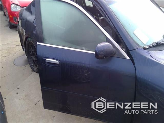 2003 Infiniti G35 Front Door (Right)