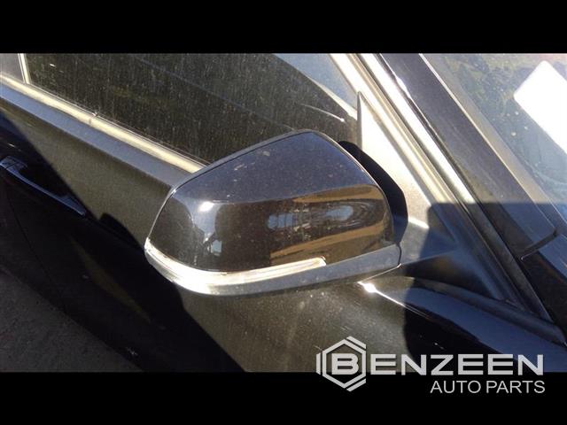2015 BMW 320i Side View Mirror (Right)