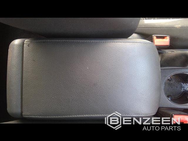 2015 Volkswagen Jetta Console Front