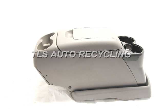 2004 Toyota Sienna Console Front