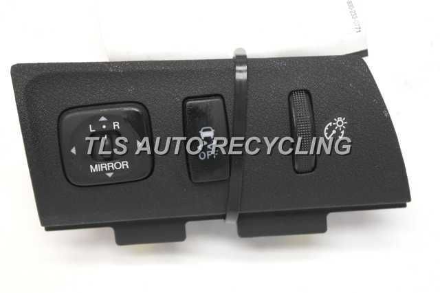 2010 Lexus ES 350 Dash / Interior / Seat Switch