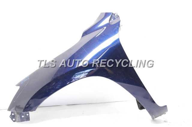2006 Toyota RAV 4 Fender (Left)
