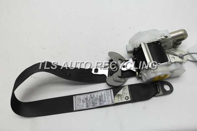 2006 Lexus IS 350 Front Seat Belt
