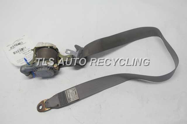 2005 Toyota Sienna Front Seat Belt