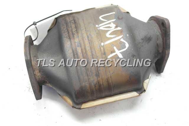 1996 Lexus LS 400 Exhaust Pipe