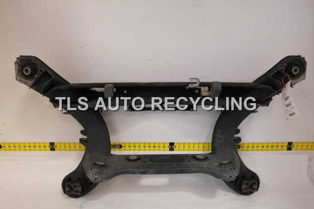 2010 Mercedes-Benz E350 Crossmember / K Frame