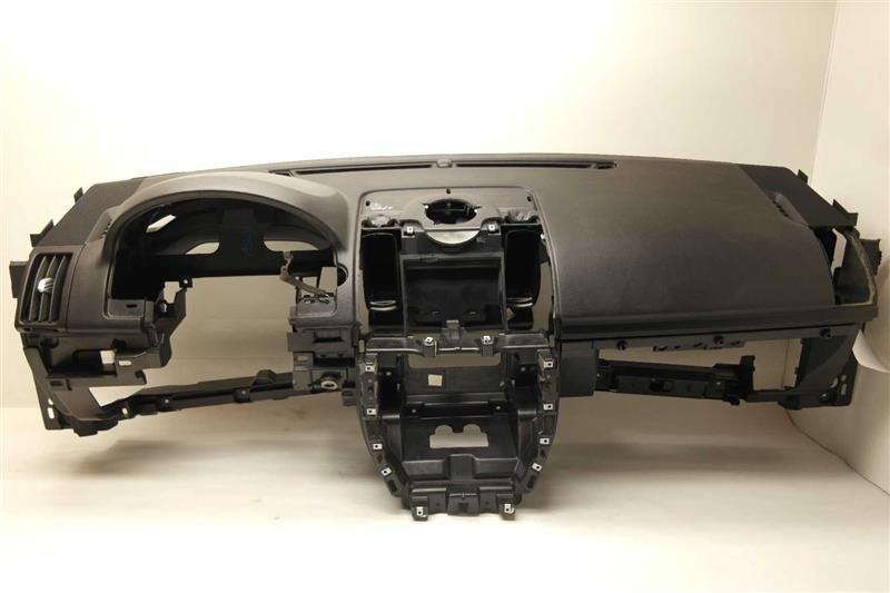 2010 Land Rover LR2 Dash Panel