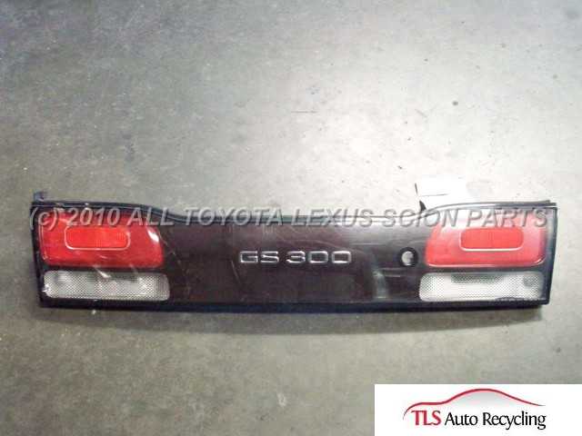1994 Lexus GS 300 Tail Finish Panel