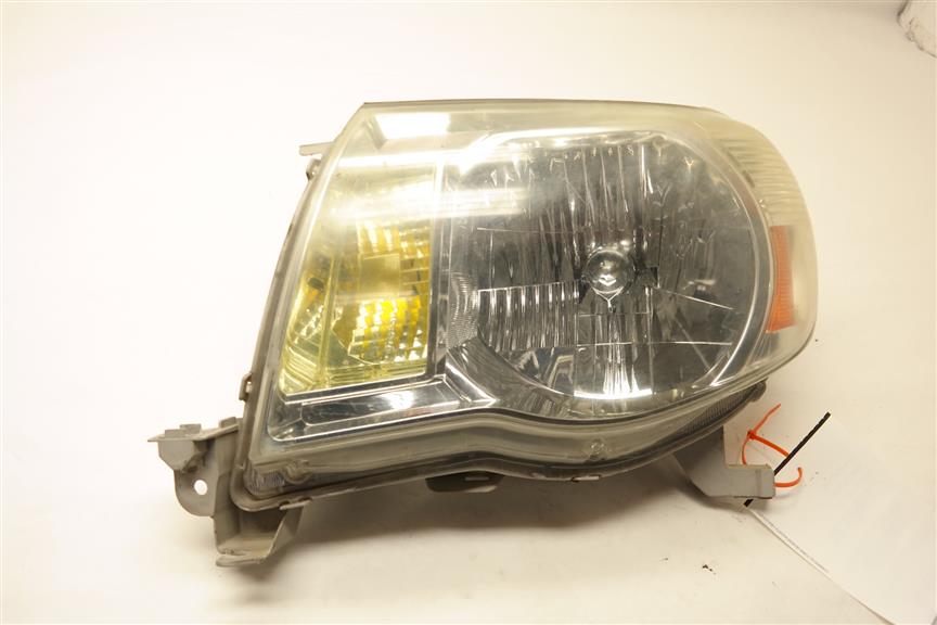 2006 Toyota Tacoma Headlamp Assembly (Left)