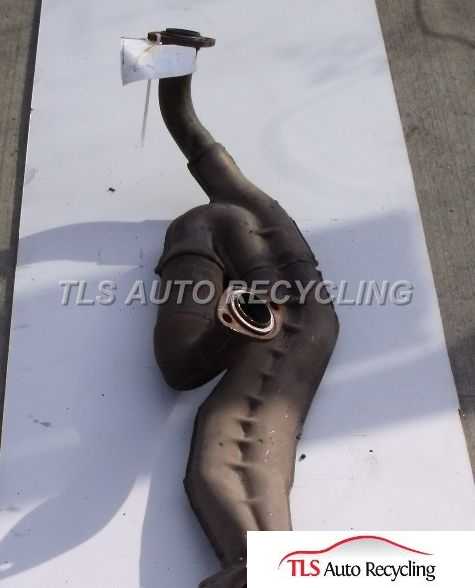 2000 Lexus ES 300 Exhaust Pipe