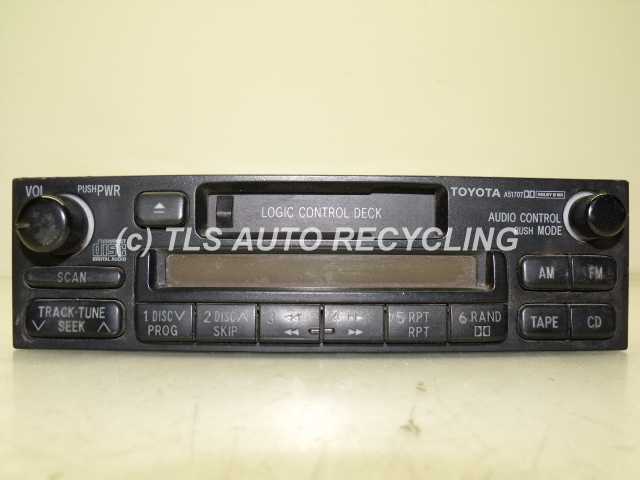 1999 Toyota 4 Runner Radio / Amplifier