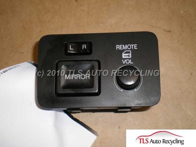 1995 Lexus ES 300 Dash / Interior / Seat Switch