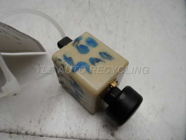 2000 Toyota Camry Hybrid Dash / Interior / Seat Switch