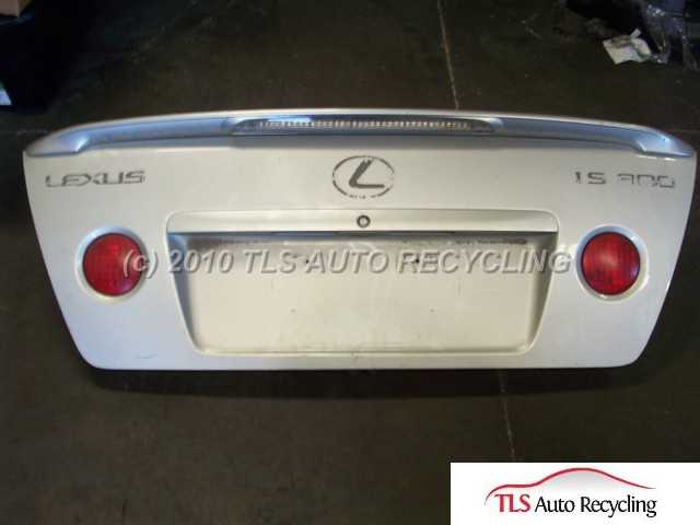 2003 Lexus IS 300 Decklid