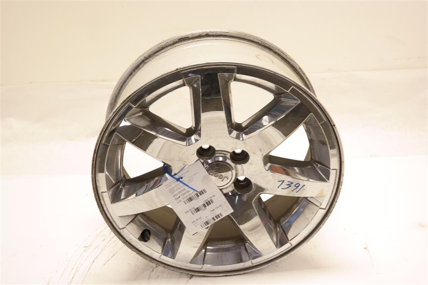 2012 Jeep Liberty Wheel / Rim (Left)