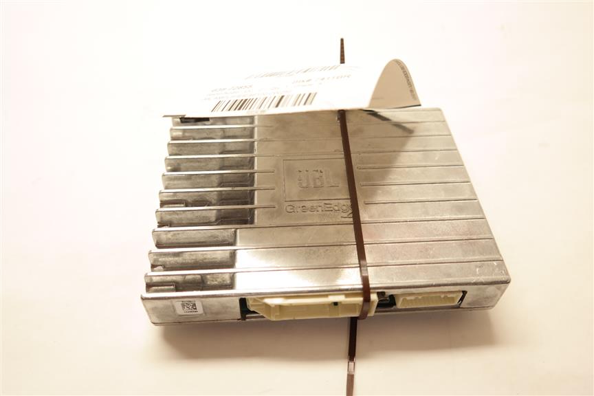 2017 Toyota Camry Hybrid Radio / Amplifier