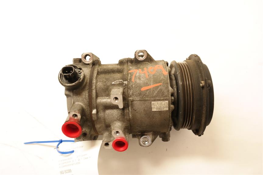 2010 Toyota Camry Hybrid AC Compressor