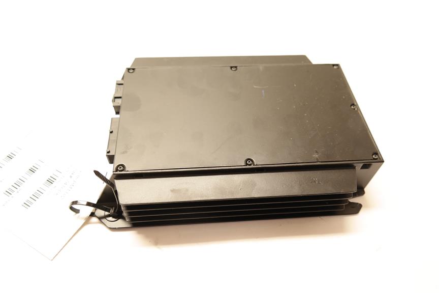 2002 BMW M5 Radio / Amplifier