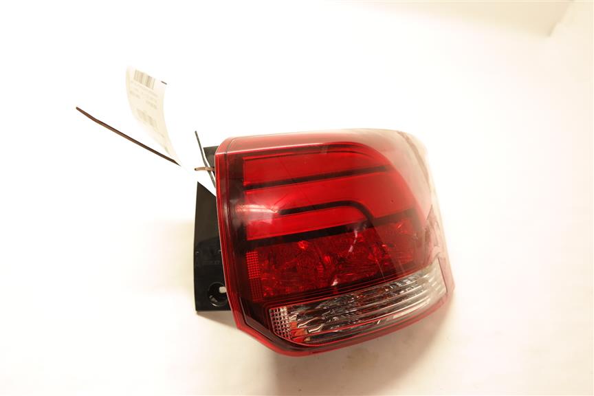 2016 Mitsubishi Outlander Tail Lamp