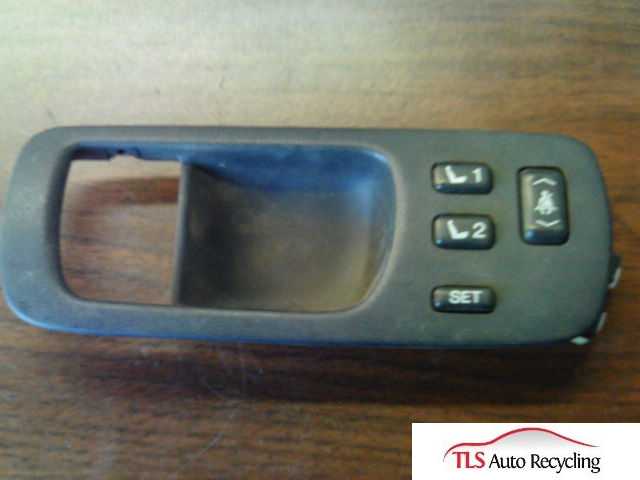 1995 Lexus LS 400 Dash / Interior / Seat Switch