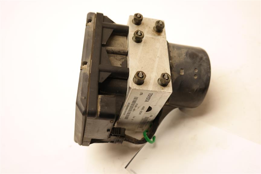 2003 Toyota Tundra ABS Pump