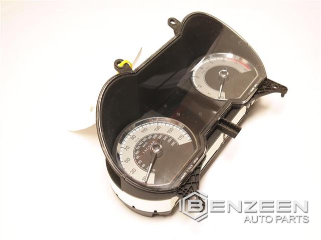 2009 Jaguar XF Speedometer / Head Cluster