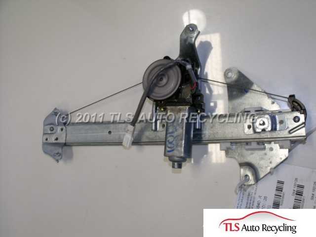 2002 Toyota Avalon Rear Window Regulator (Right)