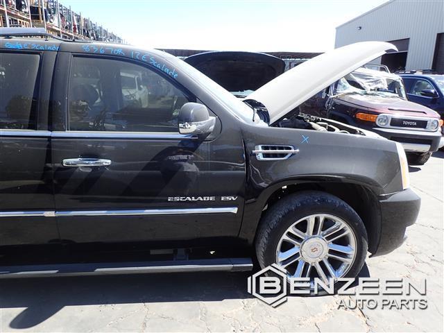2011 Cadillac Escalade ESV Front Door (Right)