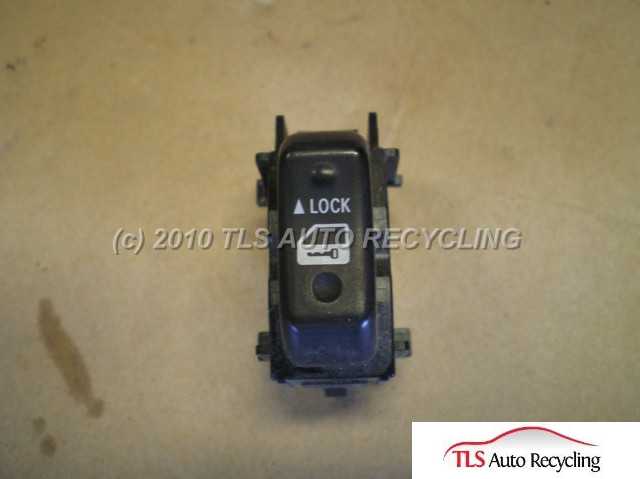 2005 Toyota Camry Hybrid Dash / Interior / Seat Switch