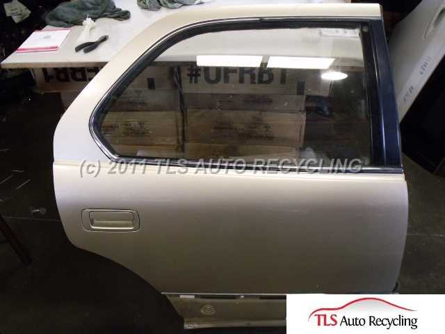 1999 Lexus LS 400 Rear Door