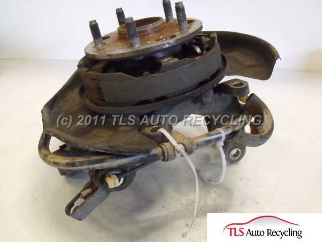 1999 Lexus LS 400 Rear Stub Axle