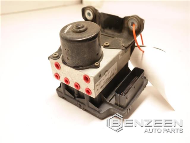 2001 Toyota Sequoia ABS Pump
