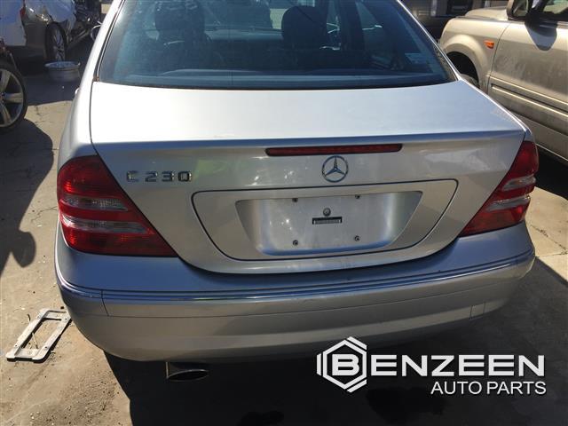 2006 Mercedes-Benz C230 Decklid