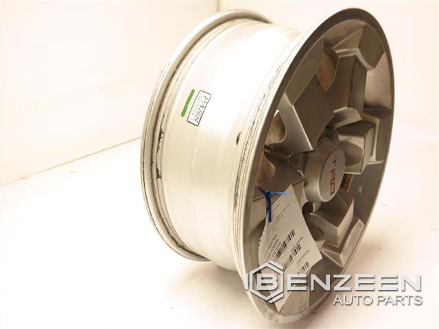 2007 Toyota FJ Cruiser Wheel / Rim (Left)