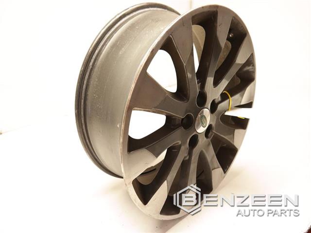 2010 Land Rover LR2 Wheel / Rim (Left)