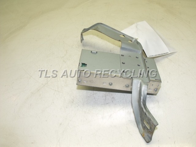 2004 Lexus ES 330 Radio / Amplifier