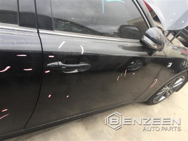 2006 Lexus IS 250 Front Door (Right)