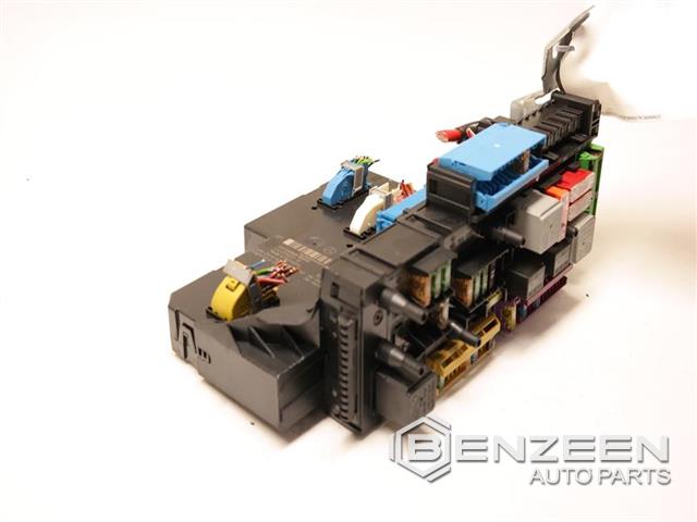 2014 Mercedes-Benz C63 Fuse Box, Cabin