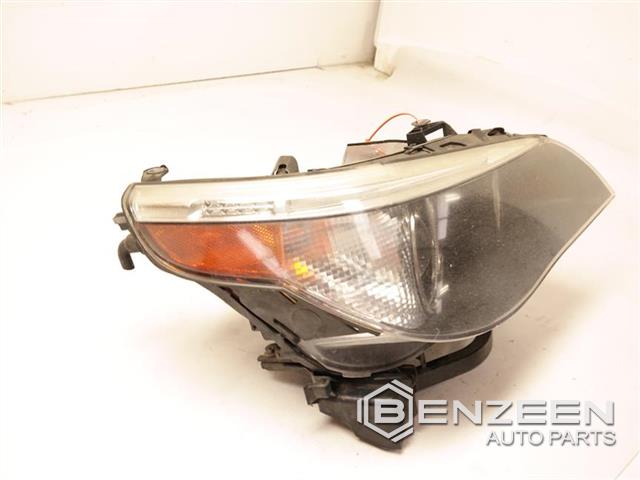 2006 BMW 530i Headlamp Assembly (Right)